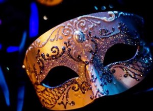 718549-Máscaras-para-o-Carnaval-2015-03